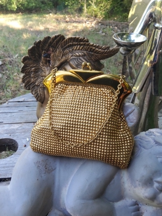 VintageWhiting & Davis Handbags - Vintage Whiting & Davis Gold Mesh Purse.